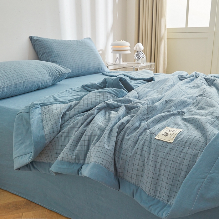 91家纺网 家纺一手货源 找家纺 爱屋及屋 2026新款无印风新疆棉花夏被夏凉被被子被芯 雾蓝格
