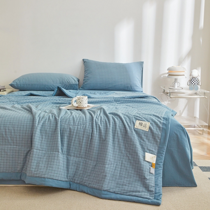 91家纺网 家纺一手货源 找家纺 爱屋及屋 2026新款无印风新疆棉花夏被夏凉被被子被芯 雾蓝格