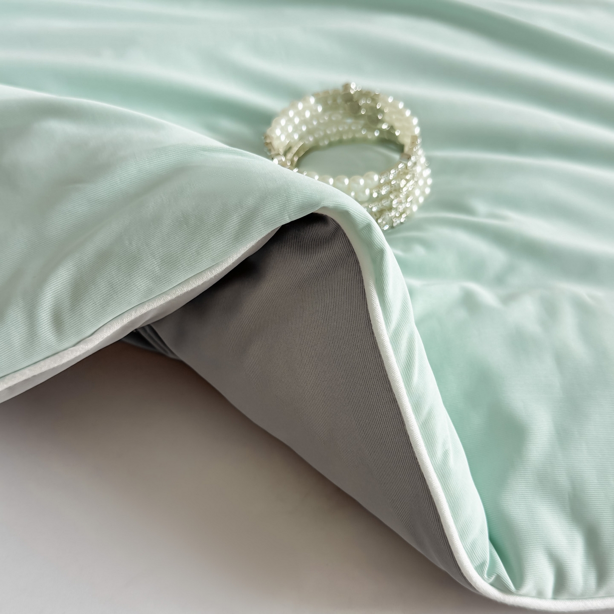 91家纺网 家纺一手货源 找家纺 遇见家居生活馆 2026新款凉感丝夏被夏凉被空调被-夏沫 夏沫-繁星蓝小马