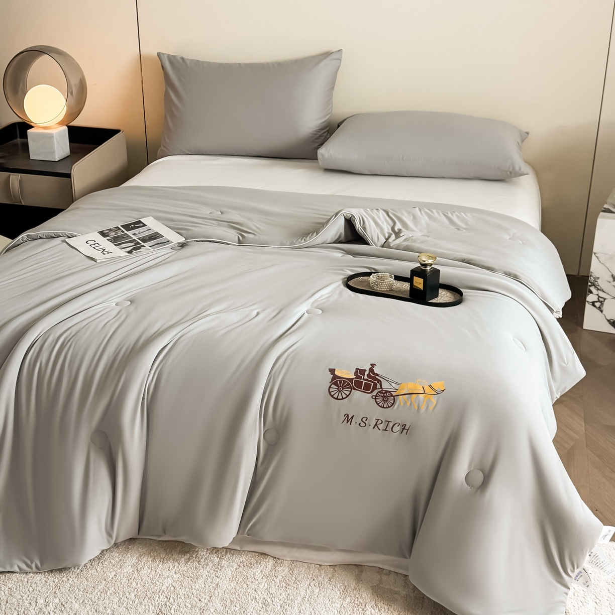 91家纺网 家纺一手货源 找家纺 遇见家居生活馆 2026新款凉感丝夏被夏凉被空调被-夏沫 夏沫-山灰小马