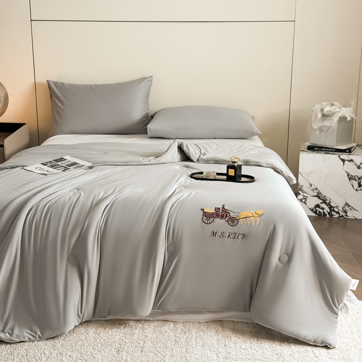 91家纺网 家纺一手货源 找家纺 遇见家居生活馆 2026新款凉感丝夏被夏凉被空调被-夏沫 夏沫-山灰小马