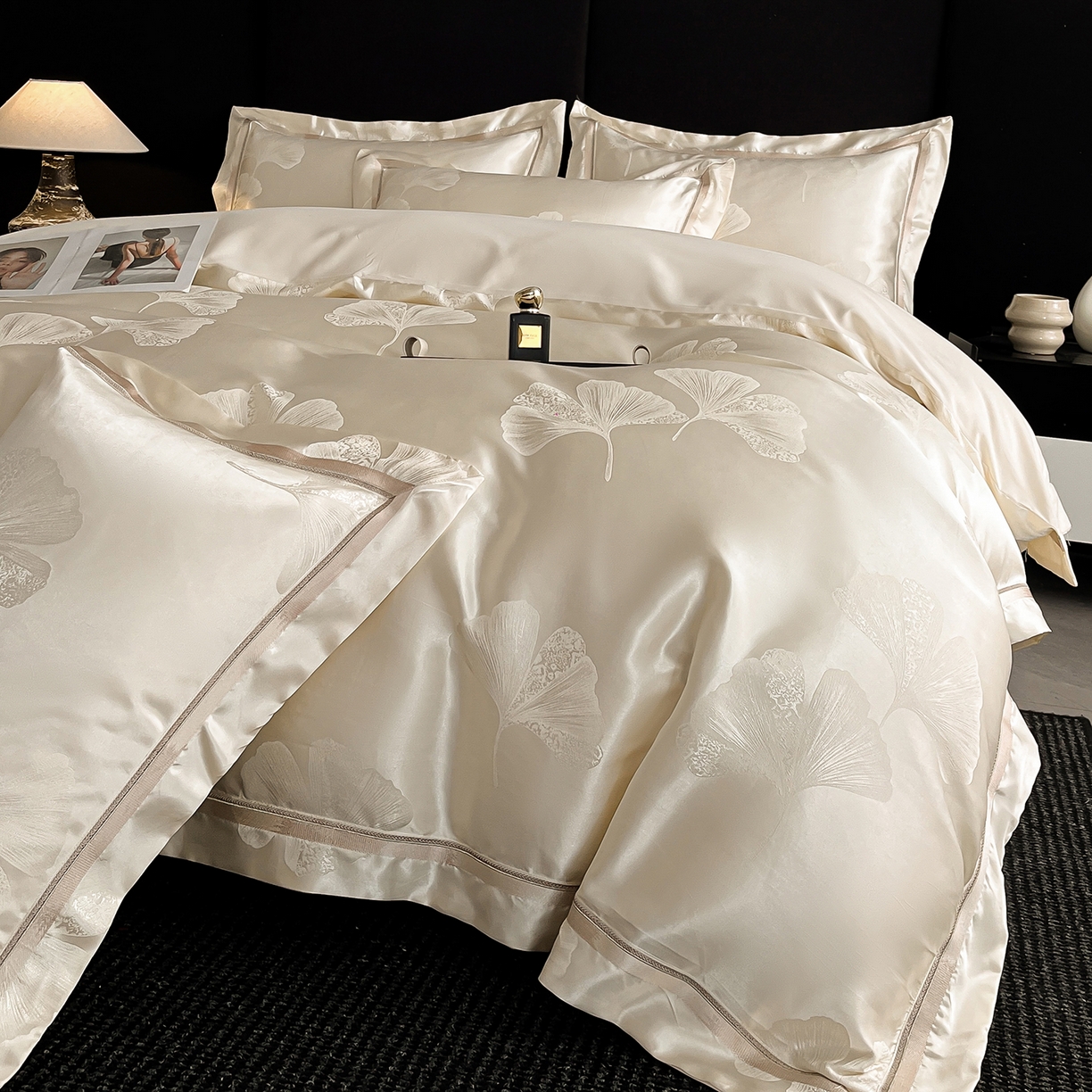 91家纺网 家纺一手货源 找家纺 置顶家纺 2026新款栀夏银杏叶亲肤提花刺绣四件套 栀夏-奶昔白