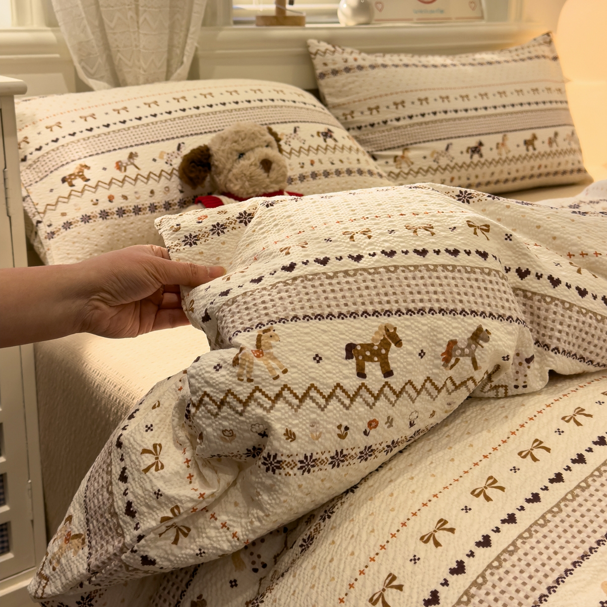 91家纺网 家纺一手货源 找家纺 老K (原美阁） 2026新款费尔岛泡芙棉四件套简约款单被套四件套 焦糖小森林