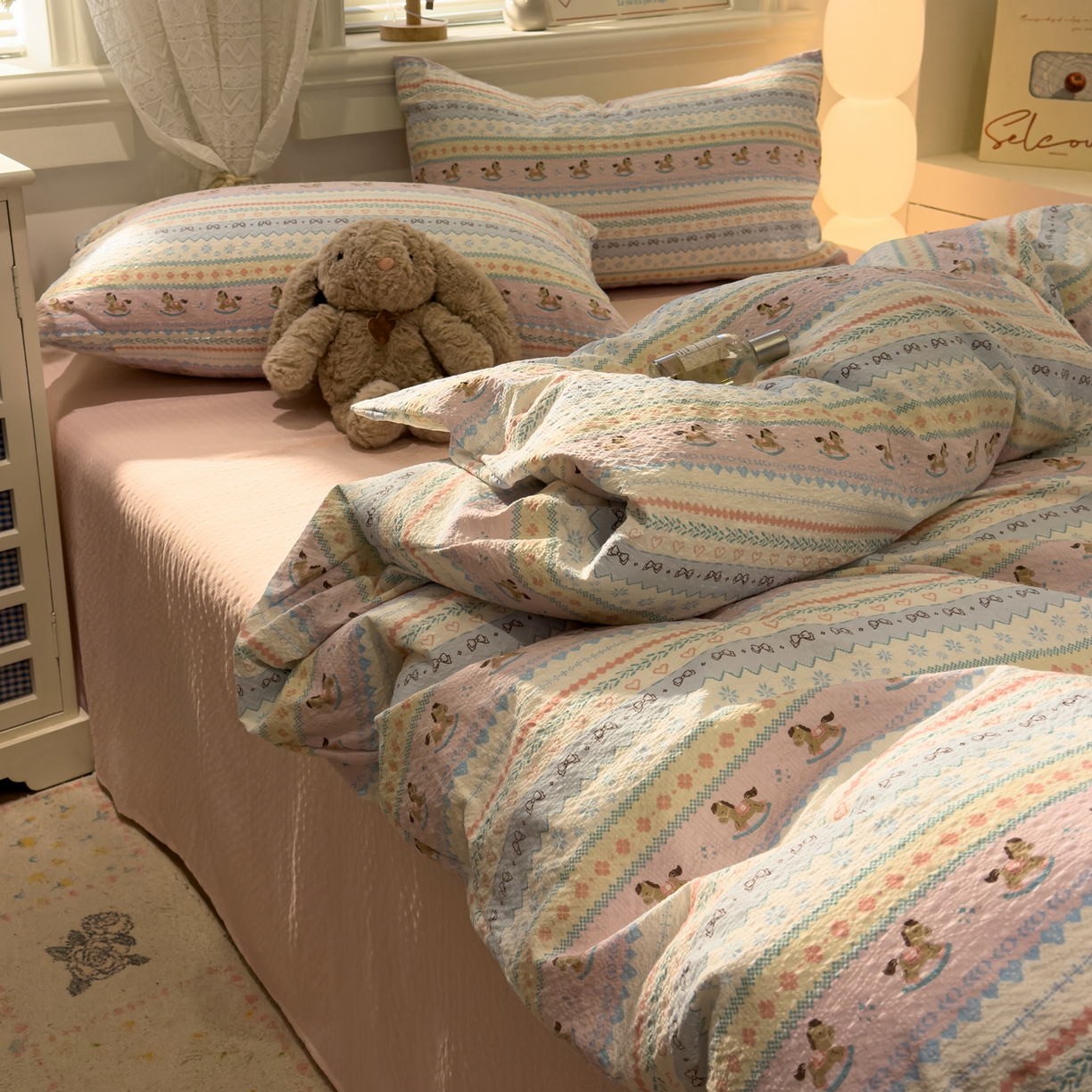 91家纺网 家纺一手货源 找家纺 老K (原美阁） 2026新款费尔岛泡芙棉四件套简约款单被套四件套 欢快小木马