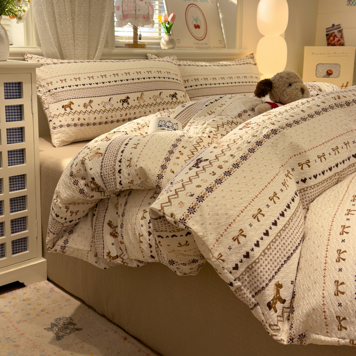 91家纺网 家纺一手货源 找家纺 老K (原美阁） 2026新款费尔岛泡芙棉四件套简约款单被套四件套 焦糖小森林