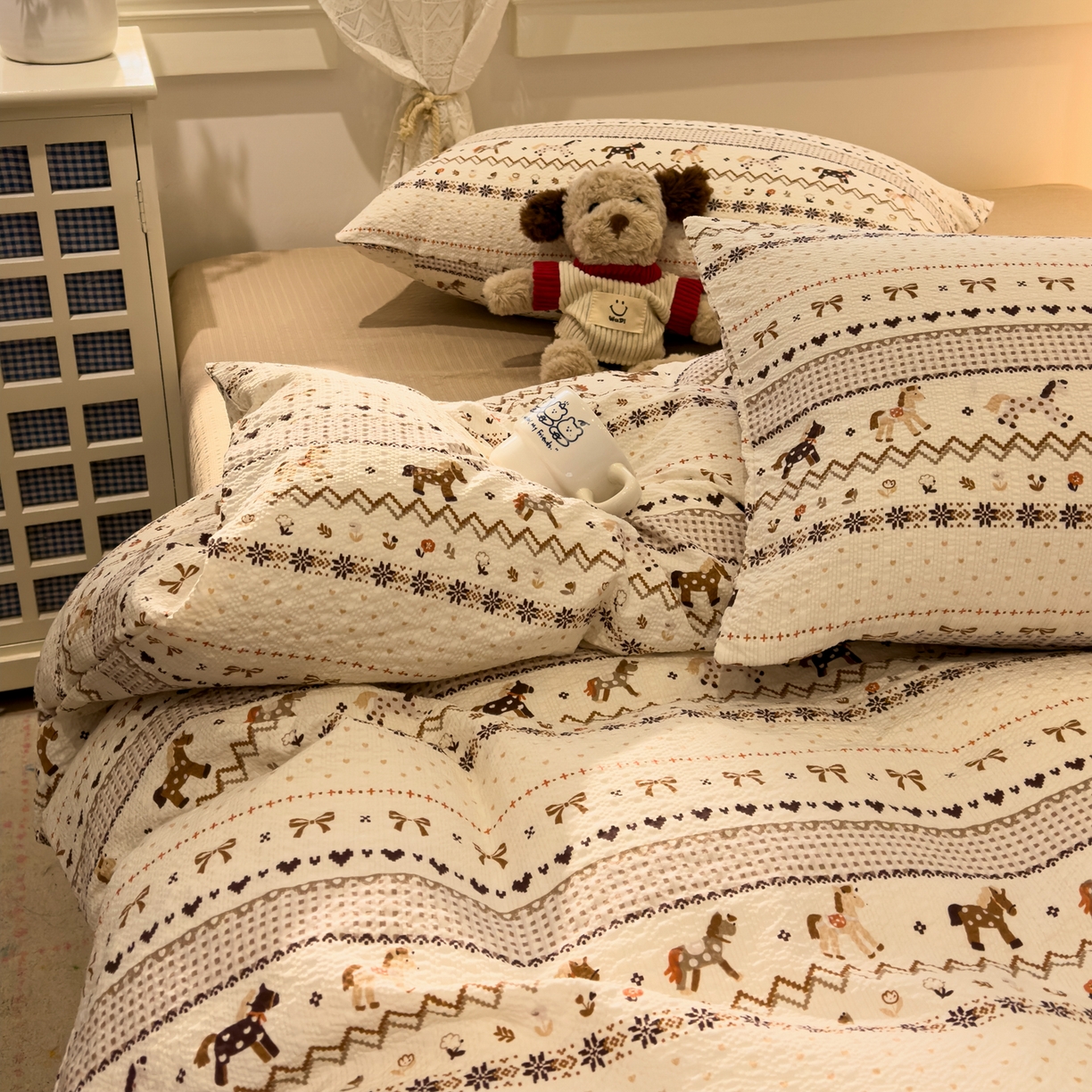 91家纺网 家纺一手货源 找家纺 老K (原美阁） 2026新款费尔岛泡芙棉四件套简约款单被套四件套 焦糖小森林