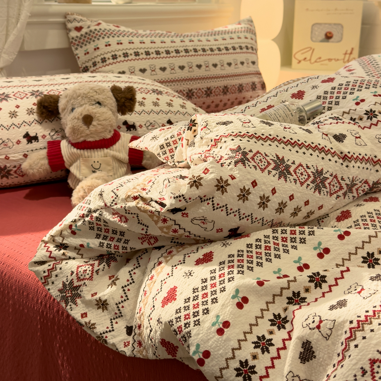 91家纺网 家纺一手货源 找家纺 老K (原美阁） 2026新款费尔岛泡芙棉四件套简约款单被套四件套 圣诞小狗