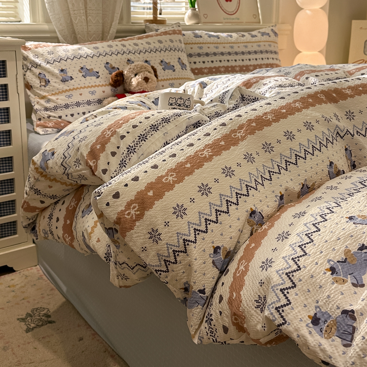 91家纺网 家纺一手货源 找家纺 老K (原美阁） 2026新款费尔岛泡芙棉四件套简约款单被套四件套 萌趣小马