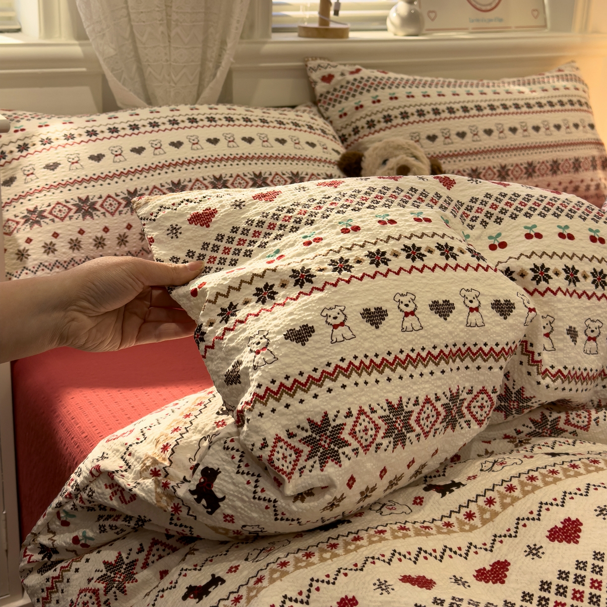 91家纺网 家纺一手货源 找家纺 老K (原美阁） 2026新款费尔岛泡芙棉四件套简约款单被套四件套 圣诞小狗
