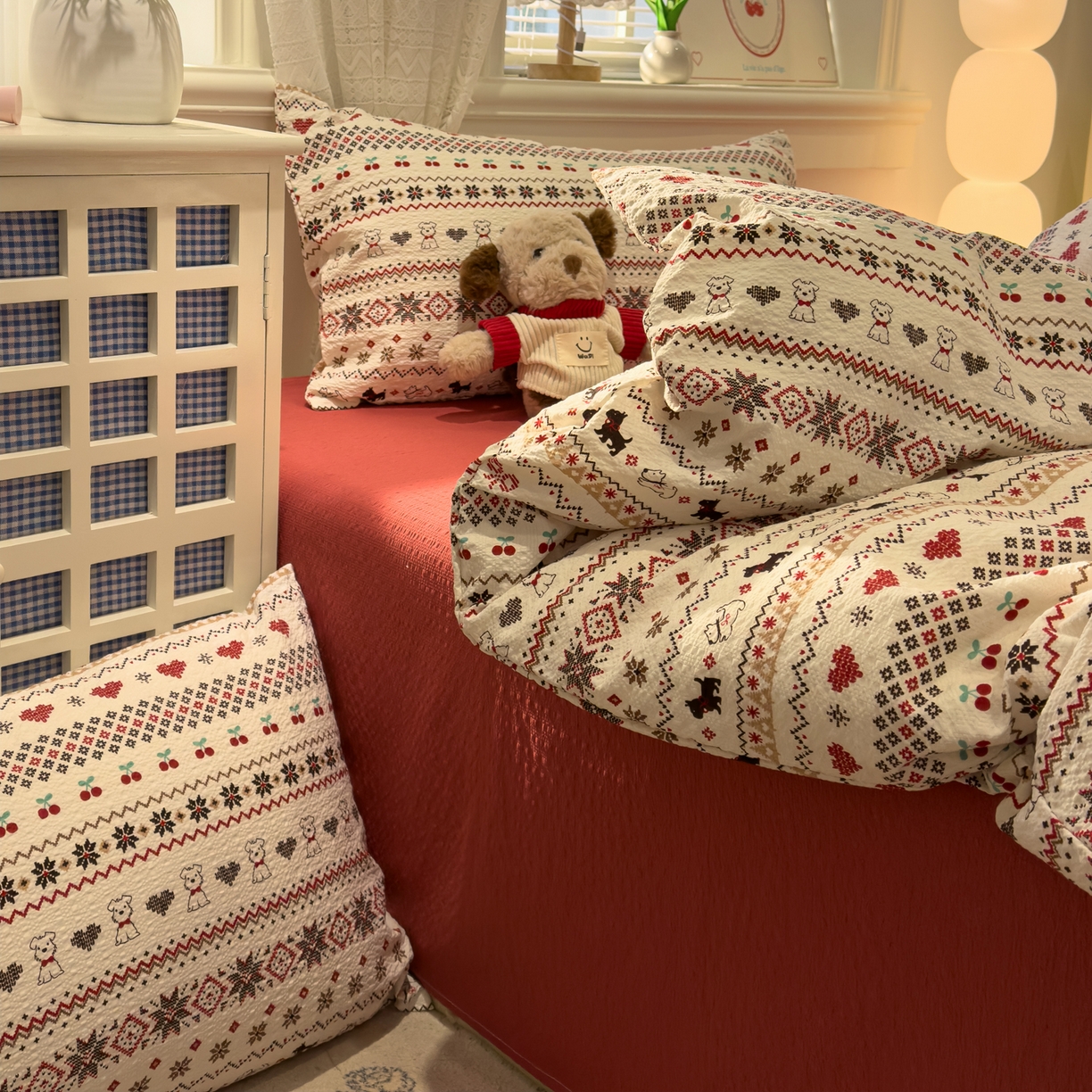 91家纺网 家纺一手货源 找家纺 老K (原美阁） 2026新款费尔岛泡芙棉四件套简约款单被套四件套 圣诞小狗