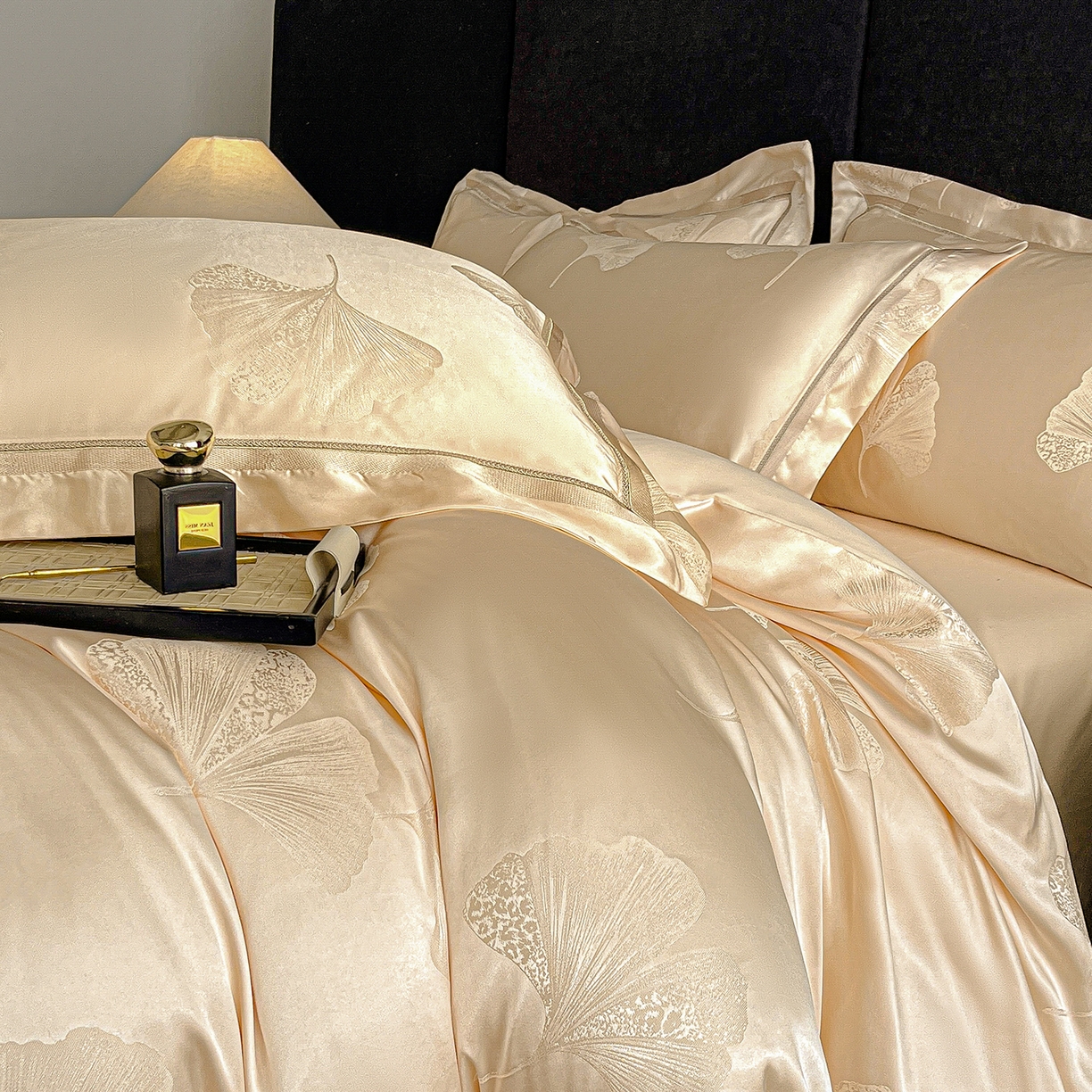 91家纺网 家纺一手货源 找家纺 置顶家纺 2026新款栀夏银杏叶亲肤提花刺绣四件套 栀夏-浅香槟