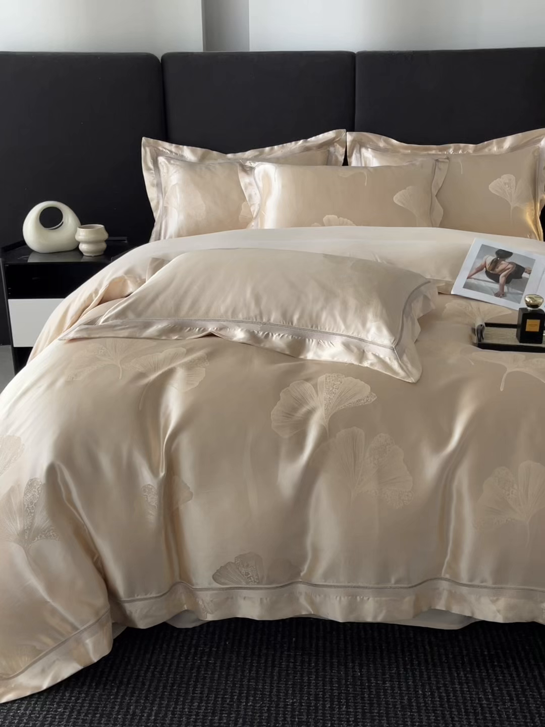 91家纺网 家纺一手货源 找家纺 置顶家纺 2026新款栀夏银杏叶亲肤提花刺绣四件套 栀夏-浅香槟