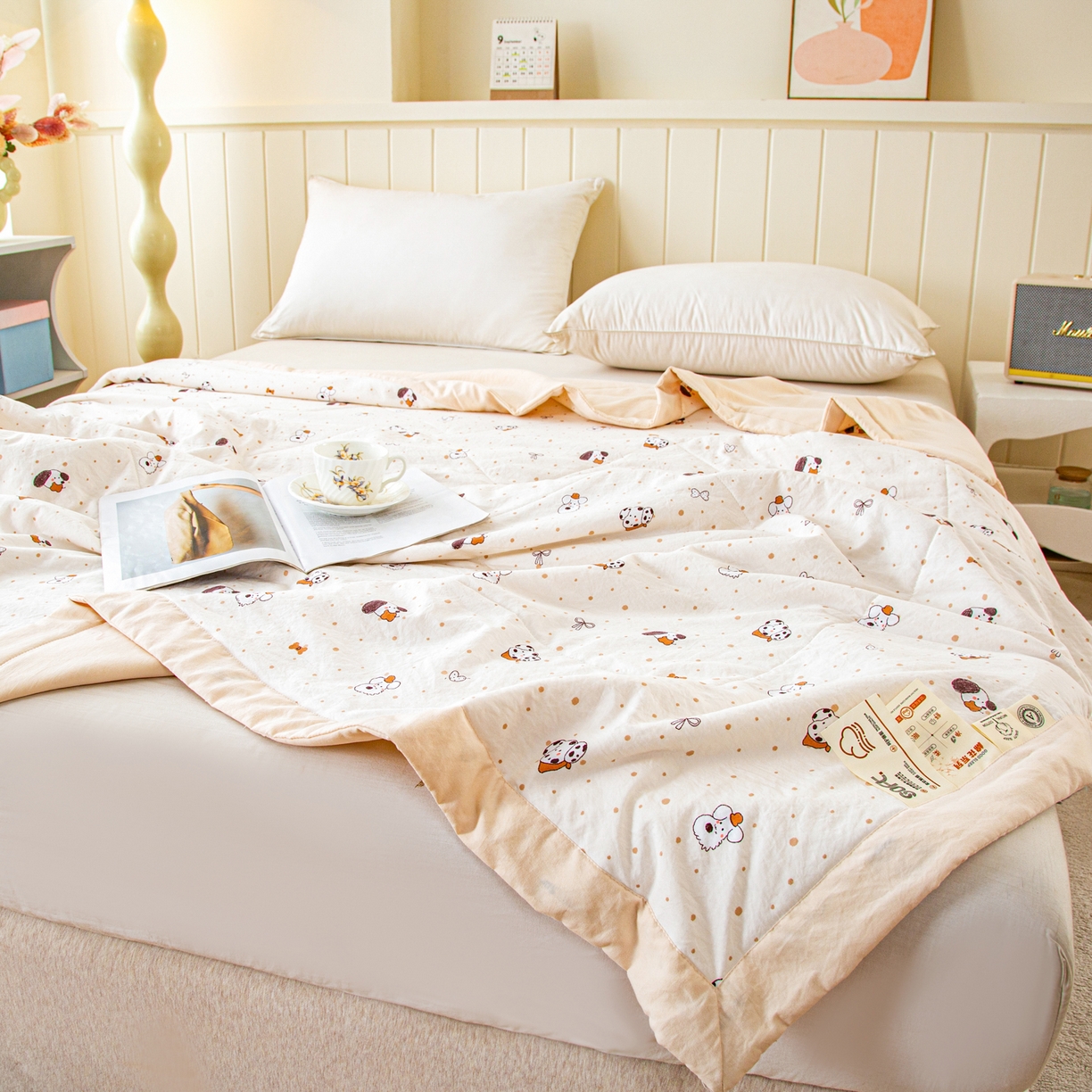 91家纺网 家纺一手货源 找家纺 美之润家纺 2026新款棉花新疆棉花被印花夏被学生单人宿舍夏被 萌犬暖绒