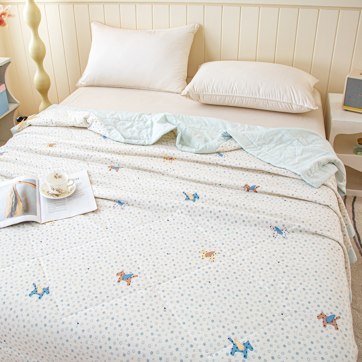 91家纺网 家纺一手货源 找家纺 美之润家纺 2026新款棉花新疆棉花被印花夏被学生单人宿舍夏被 星马漫语