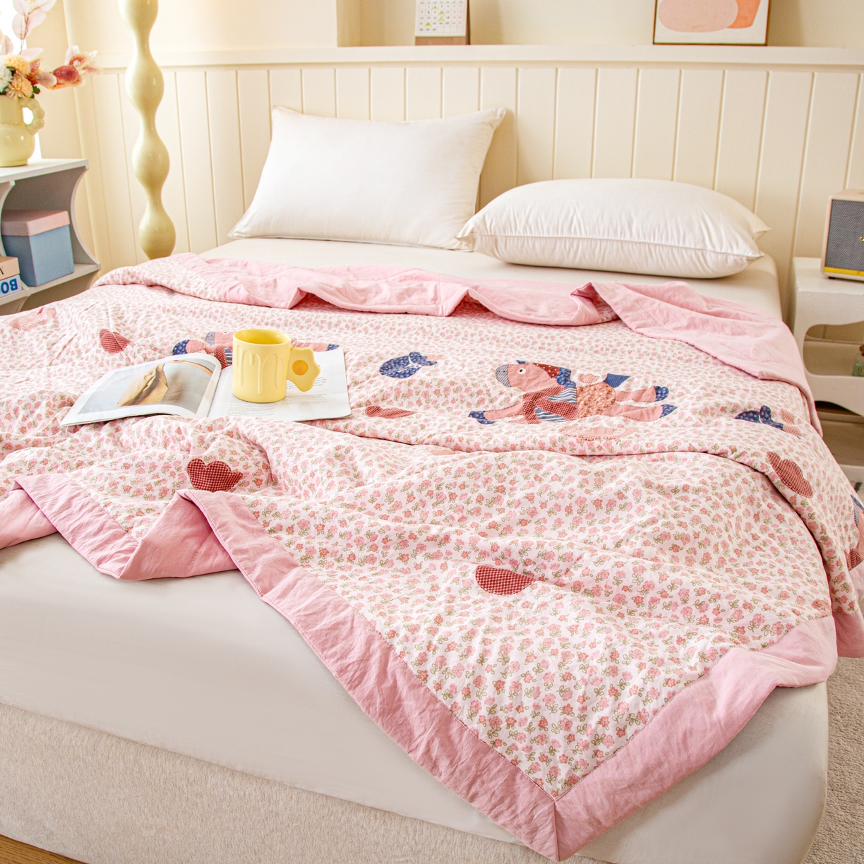 91家纺网 家纺一手货源 找家纺 美之润家纺 2026新款棉花新疆棉花被印花夏被学生单人宿舍夏被 田园小马