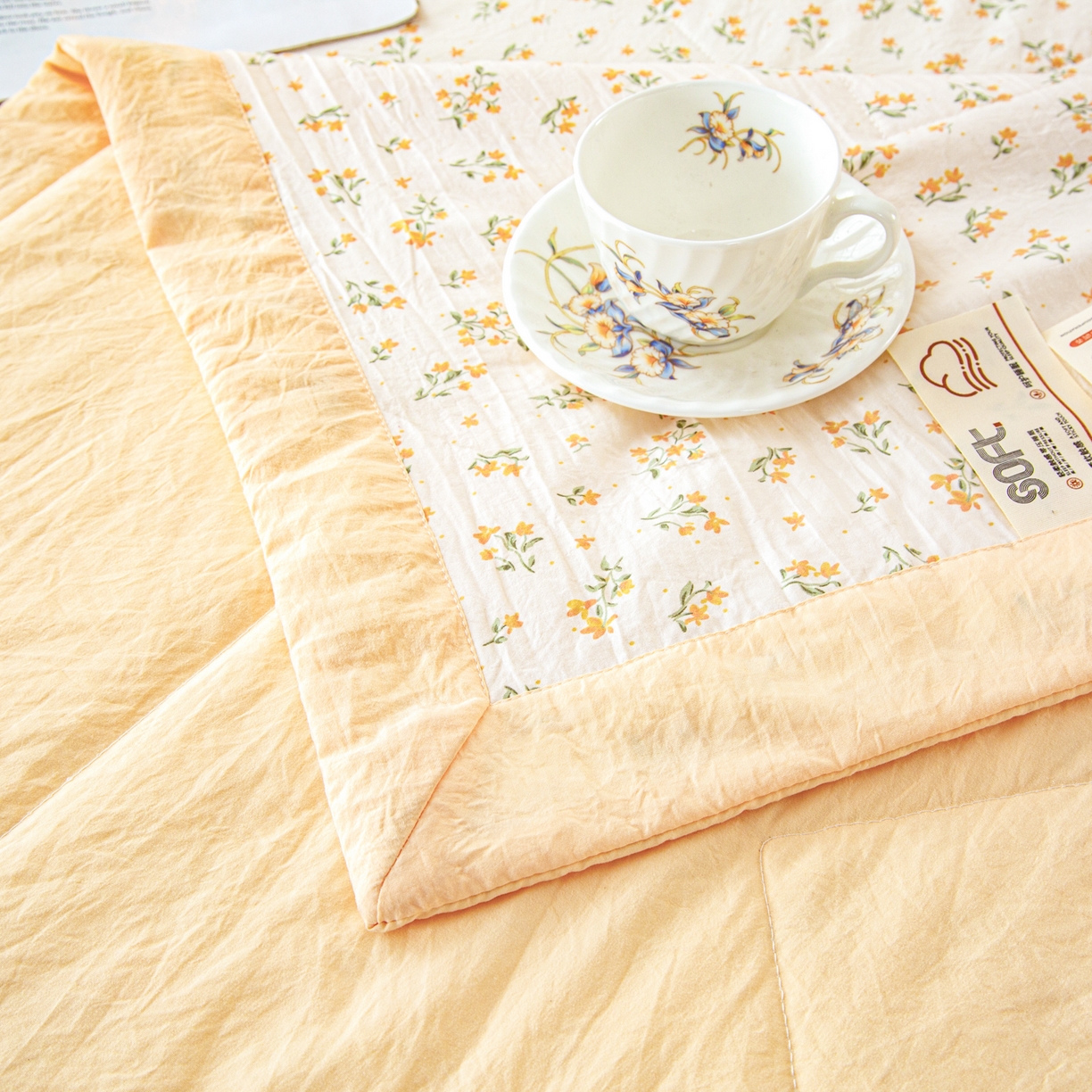 91家纺网 家纺一手货源 找家纺 美之润家纺 2026新款棉花新疆棉花被印花夏被学生单人宿舍夏被 棉柔浅黄