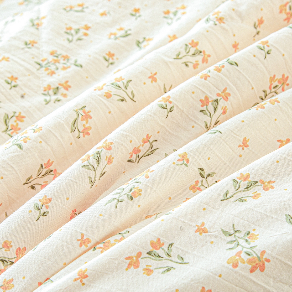 91家纺网 家纺一手货源 找家纺 美之润家纺 2026新款棉花新疆棉花被印花夏被学生单人宿舍夏被 棉柔浅黄