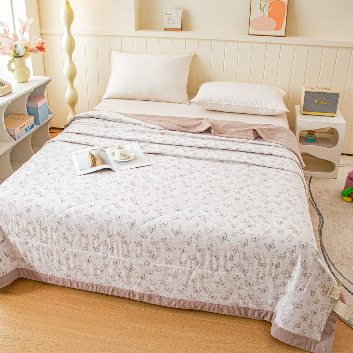 91家纺网 家纺一手货源 找家纺 美之润家纺 2026新款棉花新疆棉花被印花夏被学生单人宿舍夏被 暖棕蝶梦