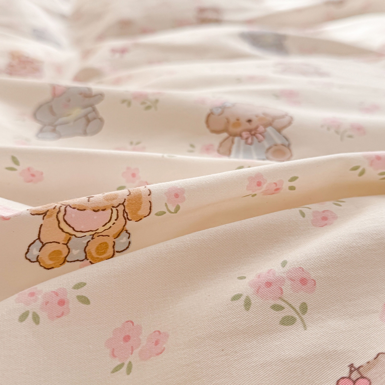 91家纺网 家纺一手货源 找家纺 小蓝孩家纺 2026新款12868全棉印花单被套(联系商家可打折，尺寸可定制) 奶酪幼儿园