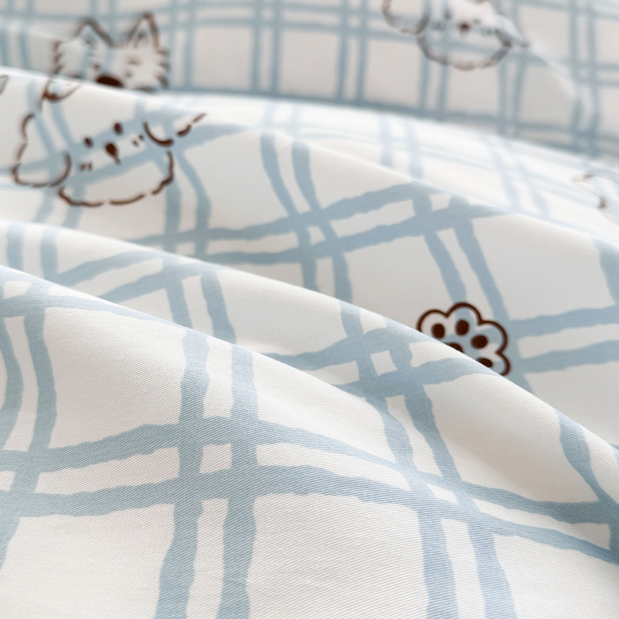 91家纺网 家纺一手货源 找家纺 小蓝孩家纺 2026新款12868全棉印花单被套(联系商家可打折，尺寸可定制) 忧郁棕熊