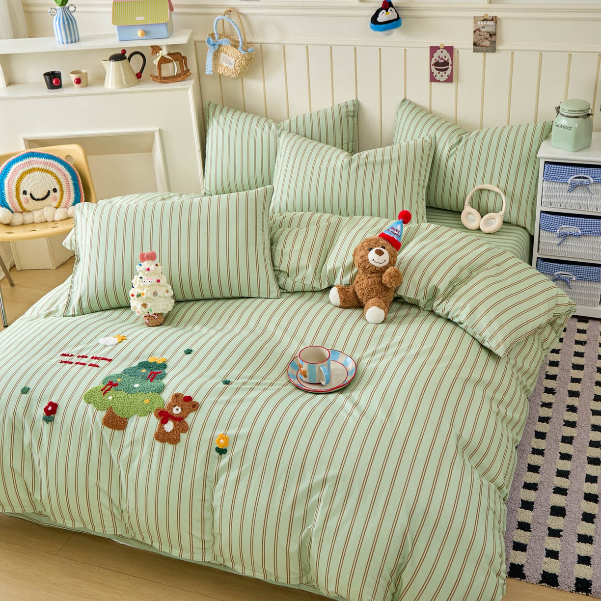 91家纺网 家纺一手货源 找家纺 倾慕家纺 2026新款全棉卡通毛巾绣系列四件套 森林小熊