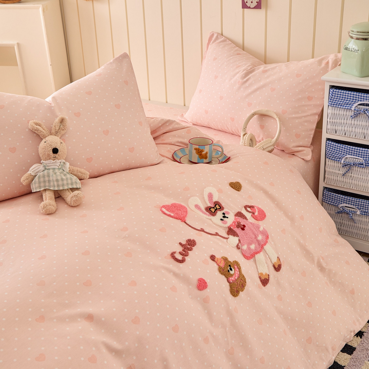 91家纺网 家纺一手货源 找家纺 倾慕家纺 2026新款全棉卡通毛巾绣系列四件套 兔兔熊