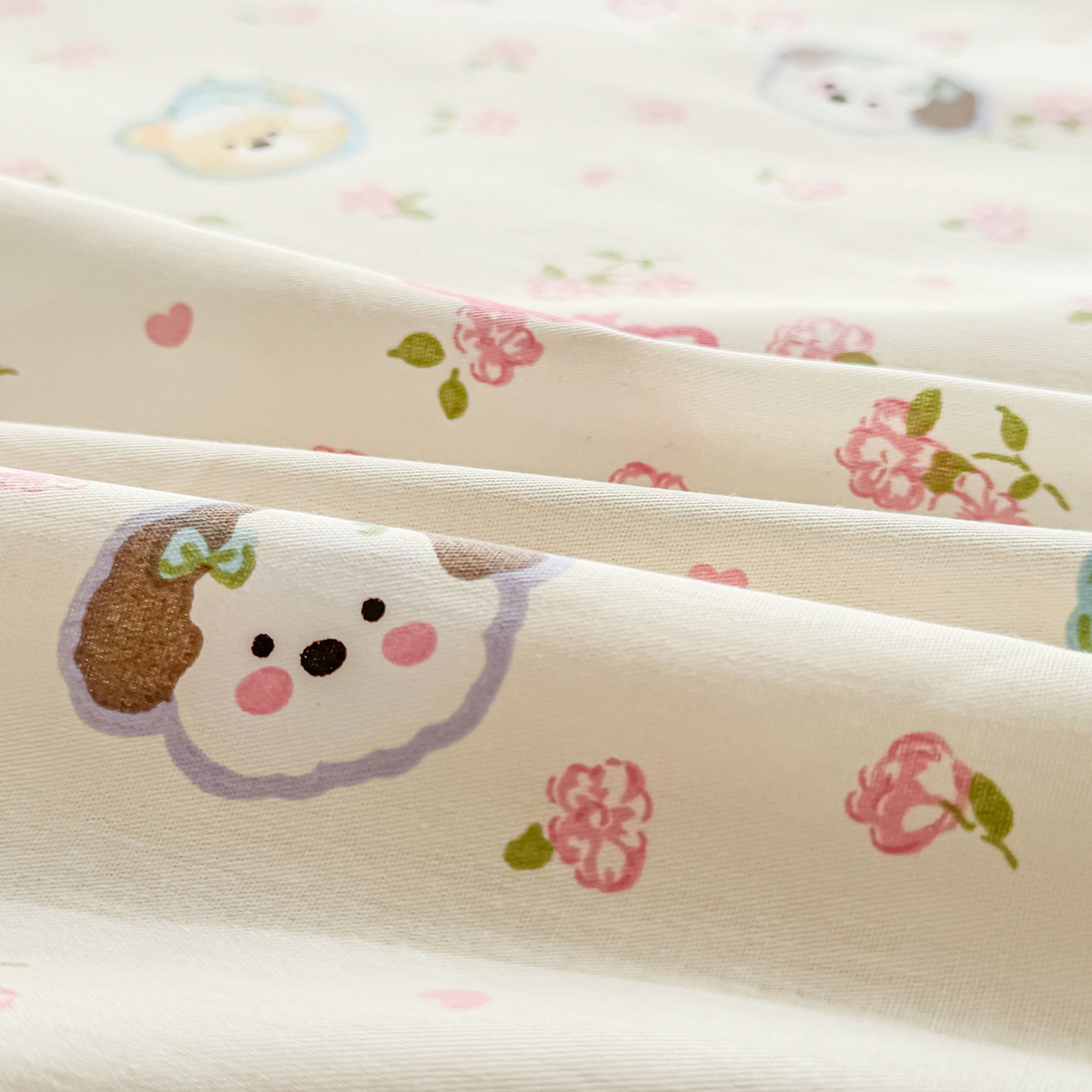 91家纺网 家纺一手货源 找家纺 小蓝孩家纺 2026新款12868全棉印花单被套(联系商家可打折，尺寸可定制) 萌宠伙伴