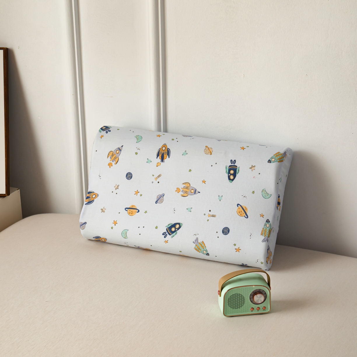 91家纺网 家纺一手货源 找家纺 百寐 2026新款全棉A类双层纱立体乳胶枕套纯棉纱布卡通碎花小清新枕套 立体-太空旅行