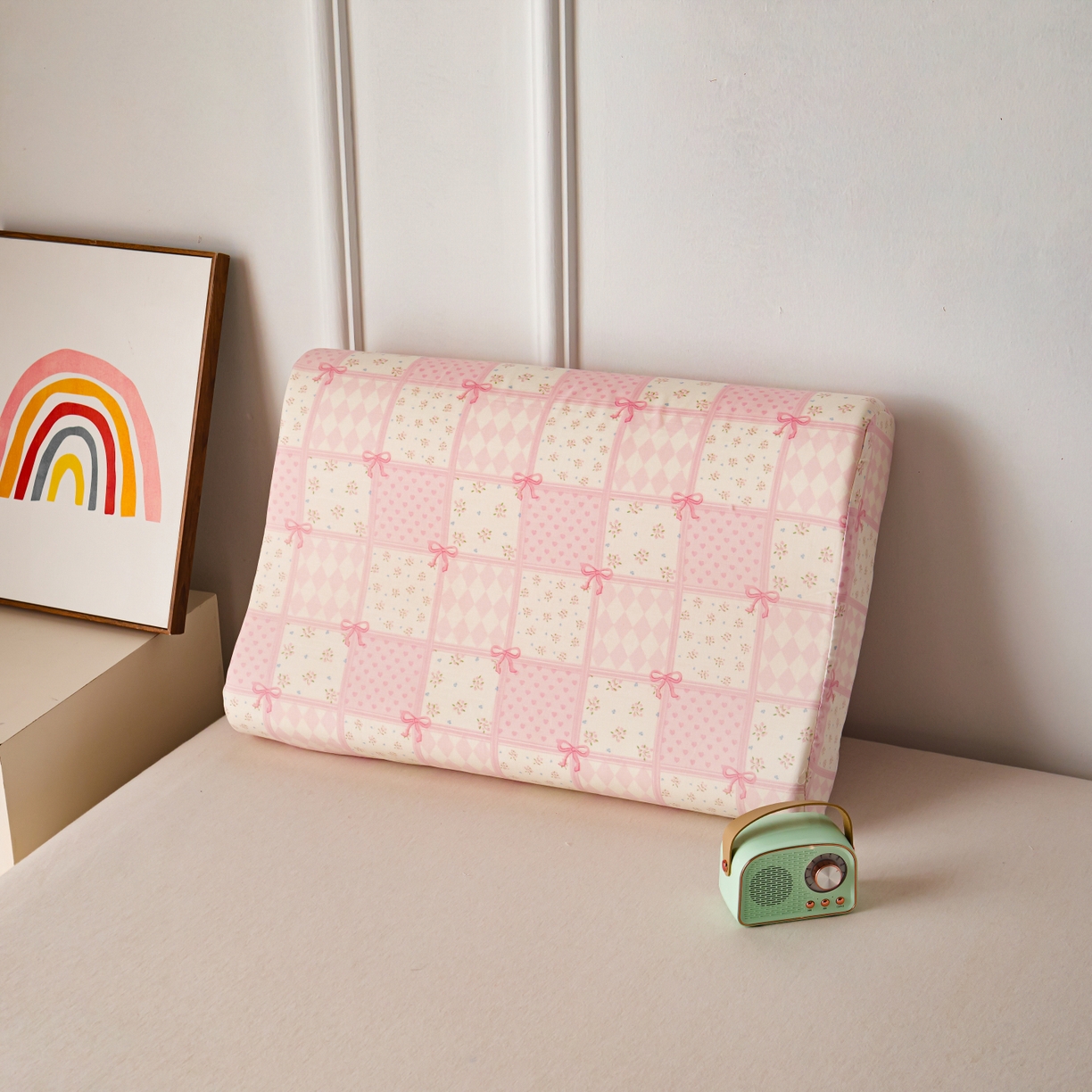 91家纺网 家纺一手货源 找家纺 百寐 2026新款全棉A类双层纱立体乳胶枕套纯棉纱布卡通碎花小清新枕套 立体-小城故事