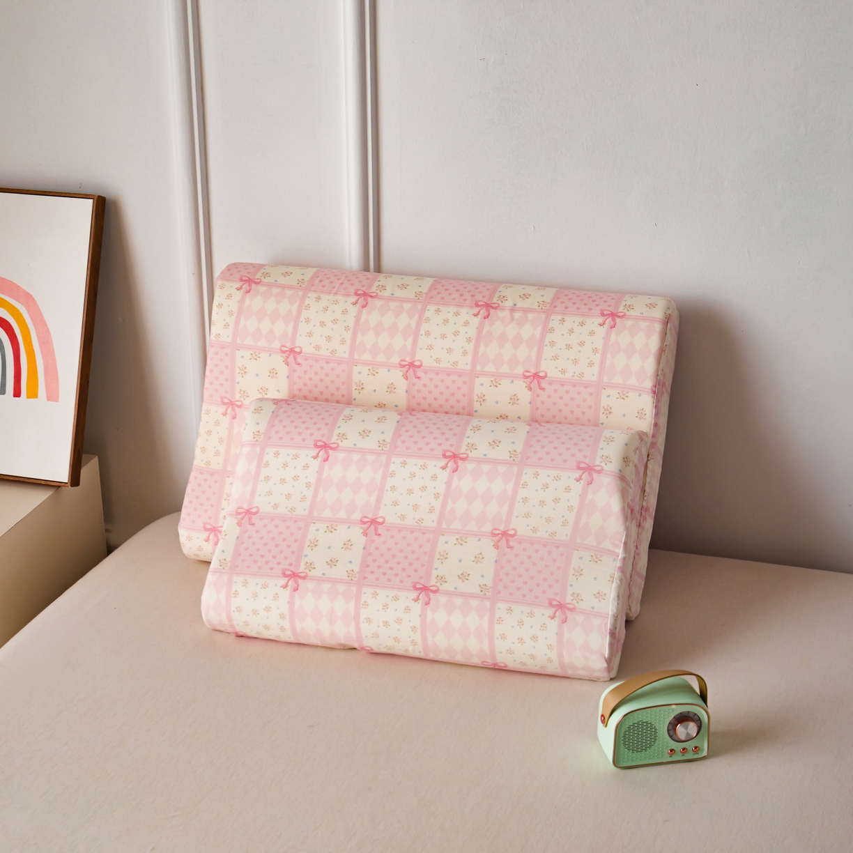 91家纺网 家纺一手货源 找家纺 百寐 2026新款全棉A类双层纱立体乳胶枕套纯棉纱布卡通碎花小清新枕套 立体-小城故事