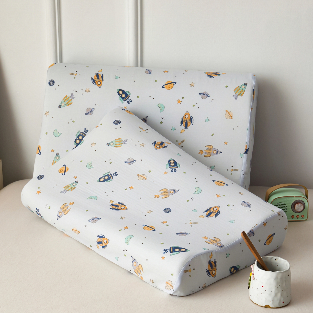 91家纺网 家纺一手货源 找家纺 百寐 2026新款全棉A类双层纱立体乳胶枕套纯棉纱布卡通碎花小清新枕套 立体-太空旅行