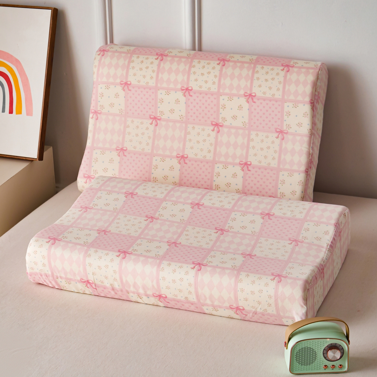 91家纺网 家纺一手货源 找家纺 百寐 2026新款全棉A类双层纱立体乳胶枕套纯棉纱布卡通碎花小清新枕套 立体-小城故事