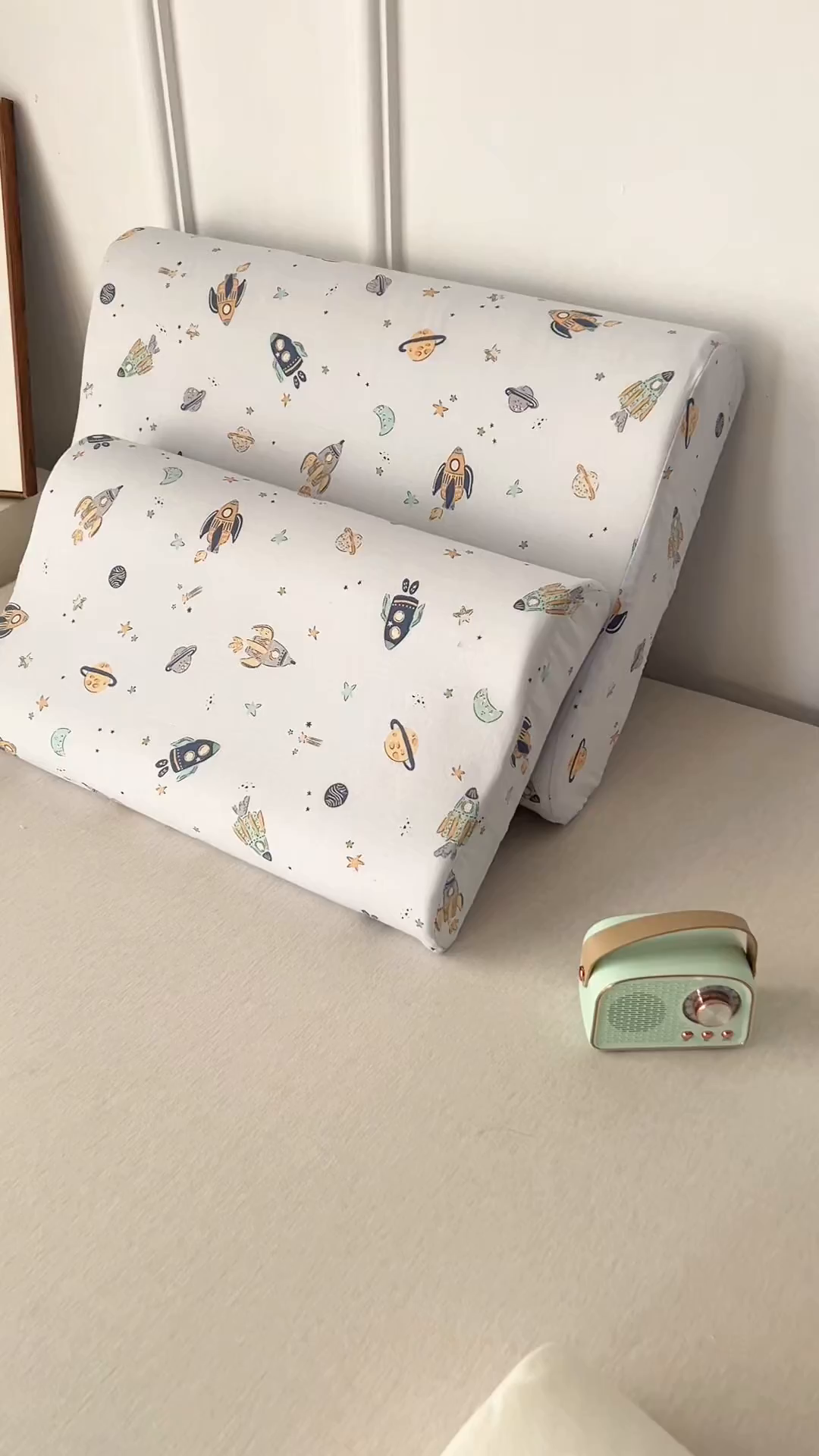 91家纺网 家纺一手货源 找家纺 百寐 2026新款全棉A类双层纱立体乳胶枕套纯棉纱布卡通碎花小清新枕套 立体-太空旅行