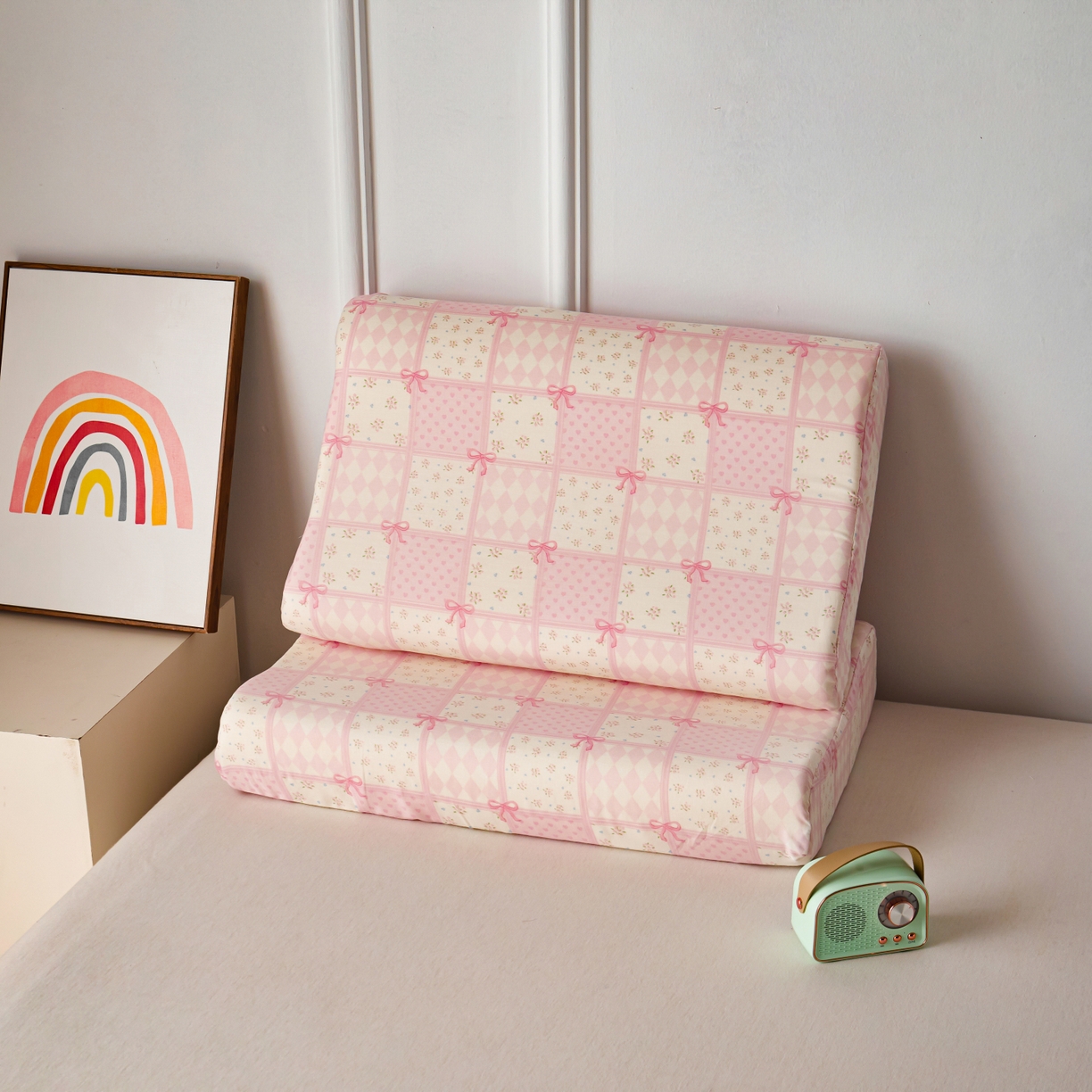 91家纺网 家纺一手货源 找家纺 百寐 2026新款全棉A类双层纱立体乳胶枕套纯棉纱布卡通碎花小清新枕套 立体-小城故事