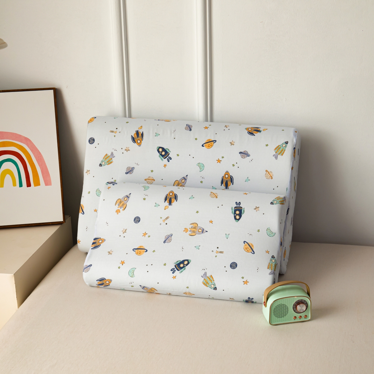 91家纺网 家纺一手货源 找家纺 百寐 2026新款全棉A类双层纱立体乳胶枕套纯棉纱布卡通碎花小清新枕套 立体-太空旅行