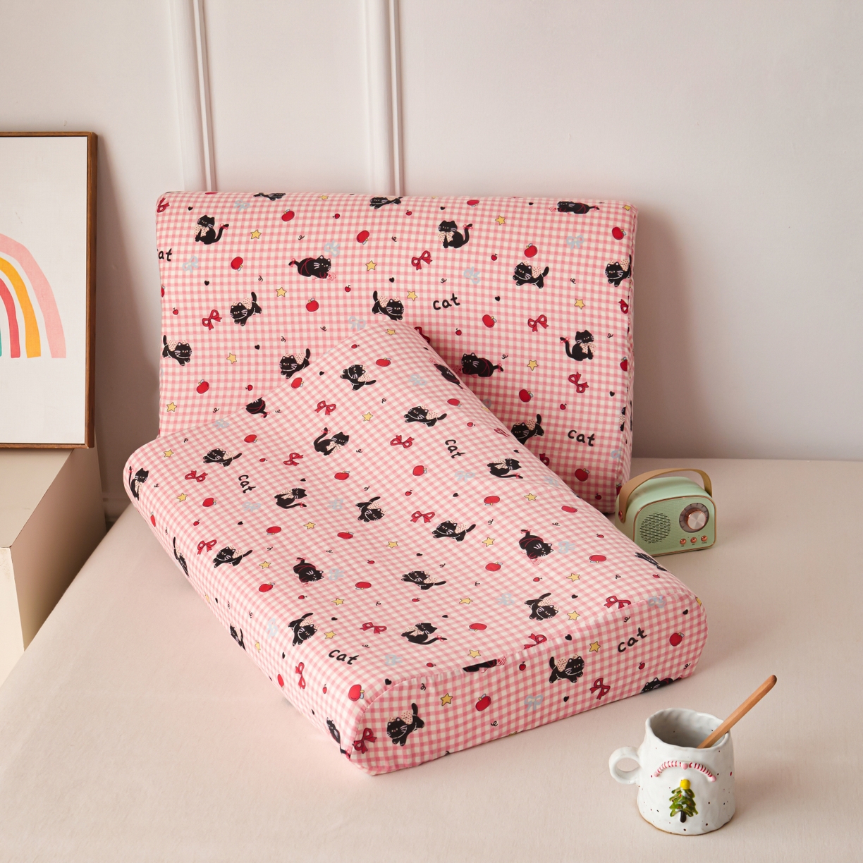 91家纺网 家纺一手货源 找家纺 百寐 2026新款全棉A类双层纱立体乳胶枕套纯棉纱布卡通碎花小清新枕套 立体-红格猫咪