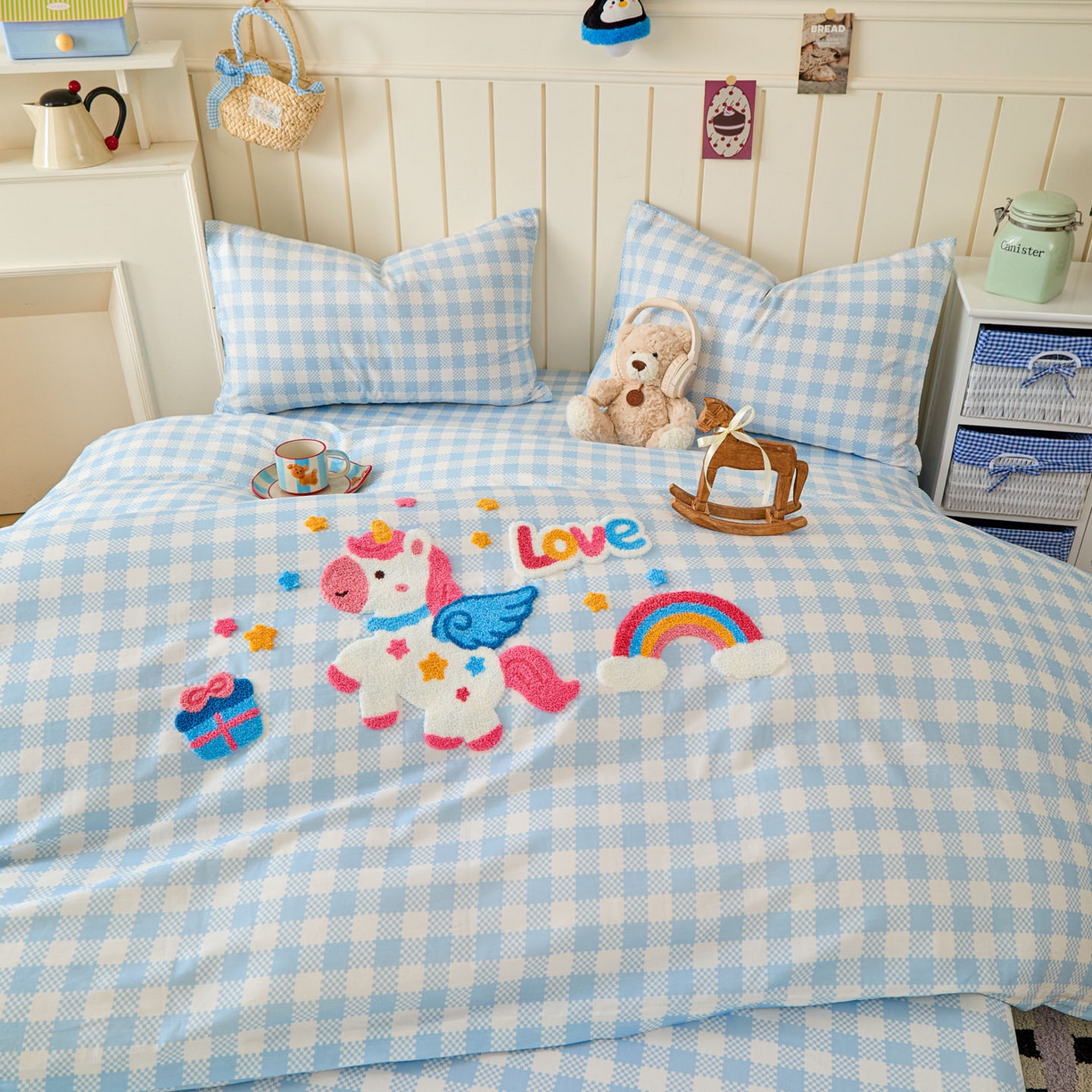 91家纺网 家纺一手货源 找家纺 倾慕家纺 2026新款全棉卡通毛巾绣系列单被套 彩虹马