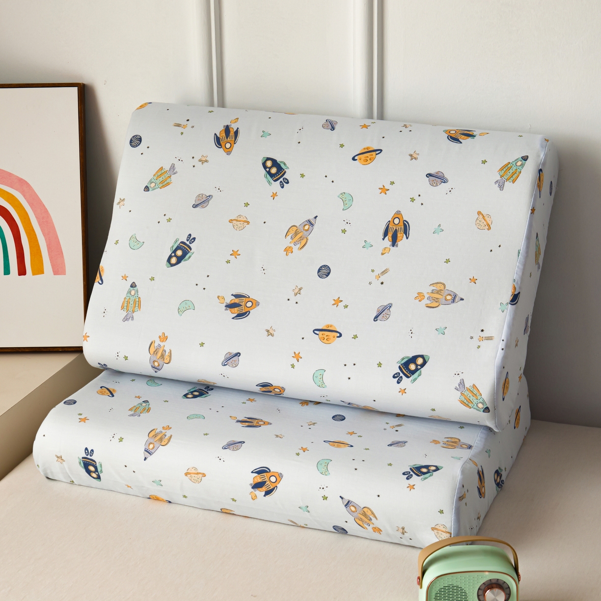 91家纺网 家纺一手货源 找家纺 百寐 2026新款全棉A类双层纱立体乳胶枕套纯棉纱布卡通碎花小清新枕套 立体-太空旅行