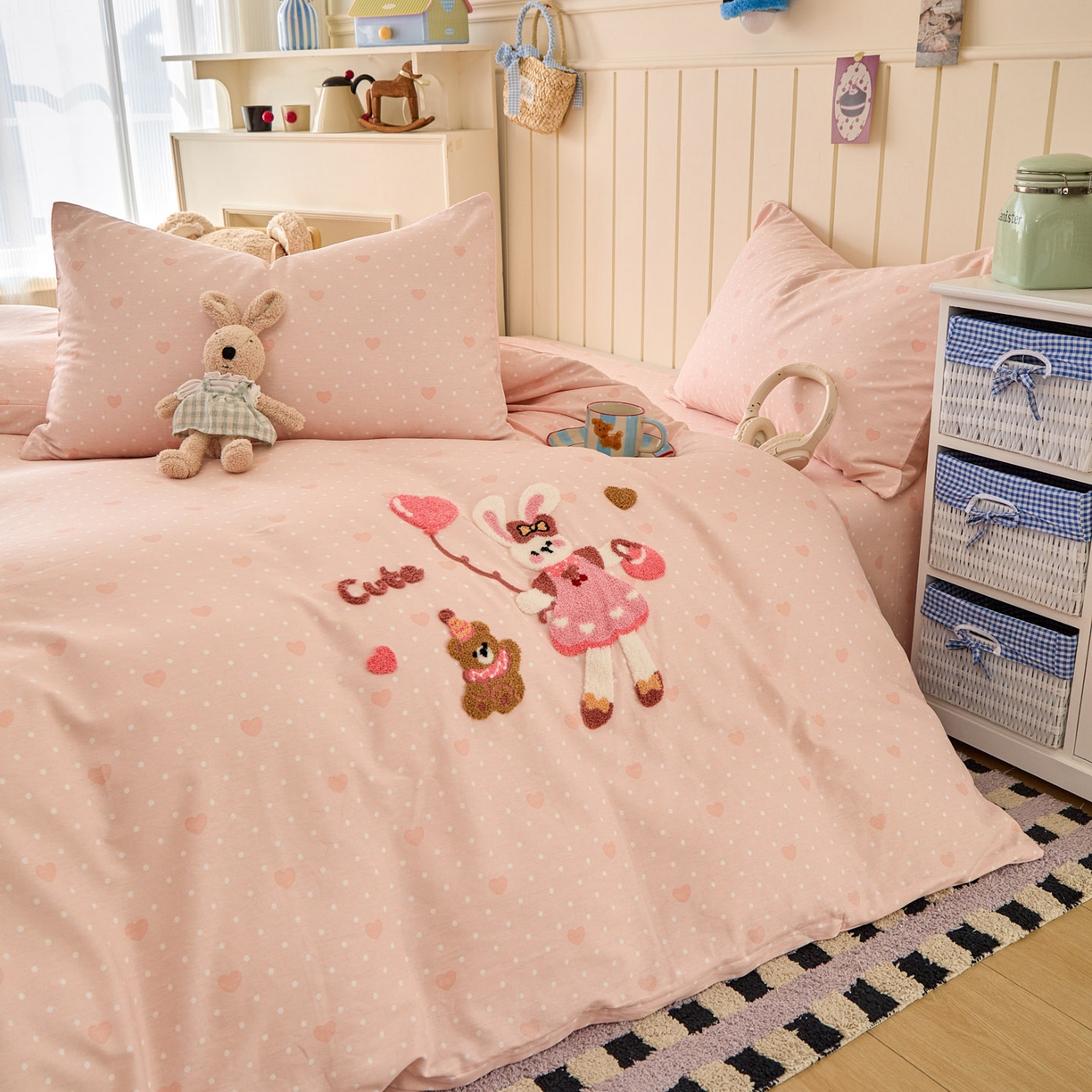 91家纺网 家纺一手货源 找家纺 倾慕家纺 2026新款全棉卡通毛巾绣系列单被套 兔兔熊