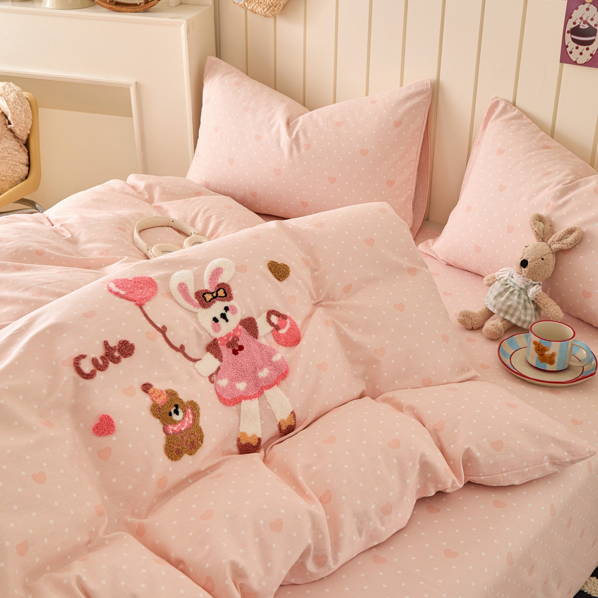 91家纺网 家纺一手货源 找家纺 倾慕家纺 2026新款全棉卡通毛巾绣系列单被套 兔兔熊