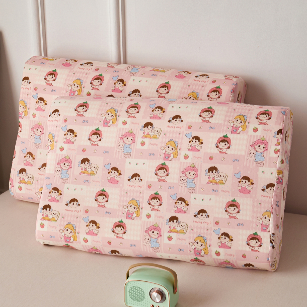 91家纺网 家纺一手货源 找家纺 百寐 2026新款全棉A类双层纱立体乳胶枕套纯棉纱布卡通碎花小清新枕套 立体-草莓女孩