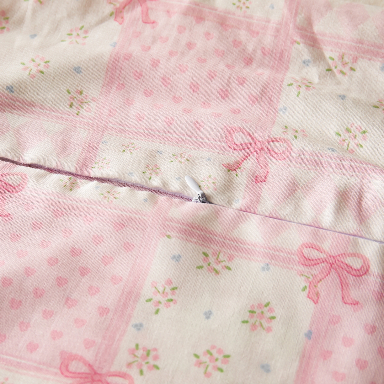 91家纺网 家纺一手货源 找家纺 百寐 2026新款全棉A类双层纱立体乳胶枕套纯棉纱布卡通碎花小清新枕套 立体-小城故事