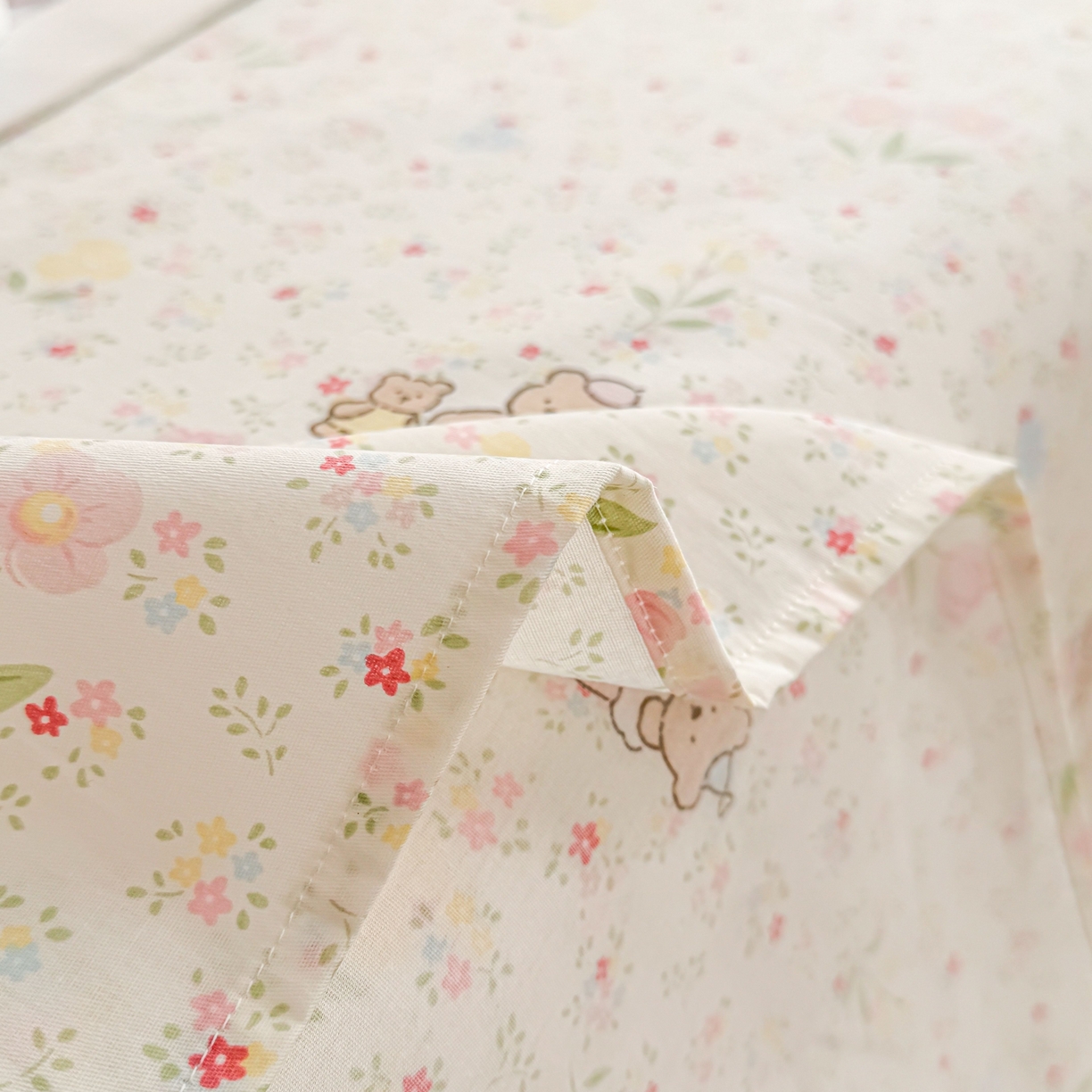 91家纺网 家纺一手货源 找家纺 小蓝孩家纺 2026新款12868全棉印花单床单(联系商家可打折，尺寸可定制) 丛林蜜语