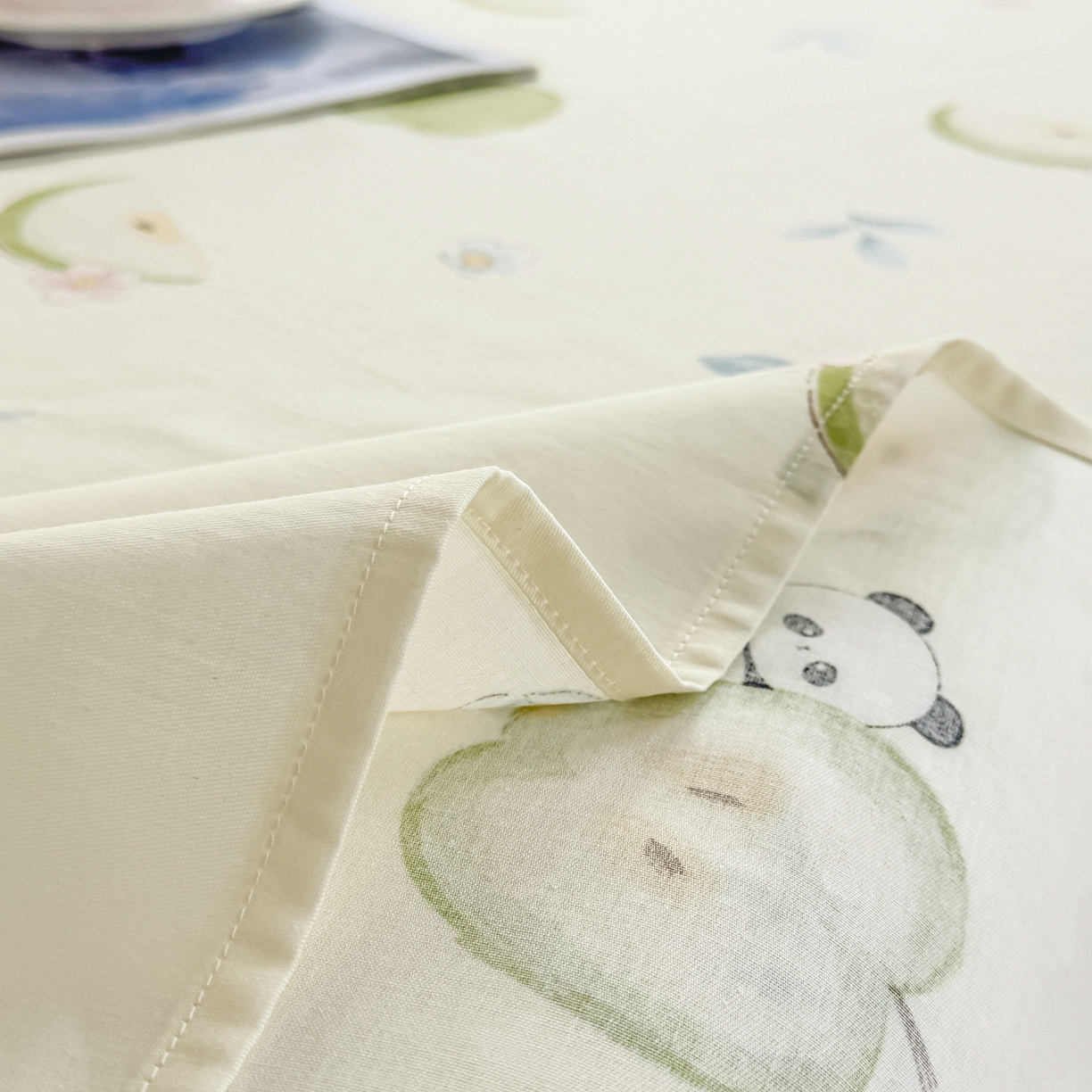 91家纺网 家纺一手货源 找家纺 小蓝孩家纺 2026新款12868全棉印花单床单(联系商家可打折，尺寸可定制) 果味小森林