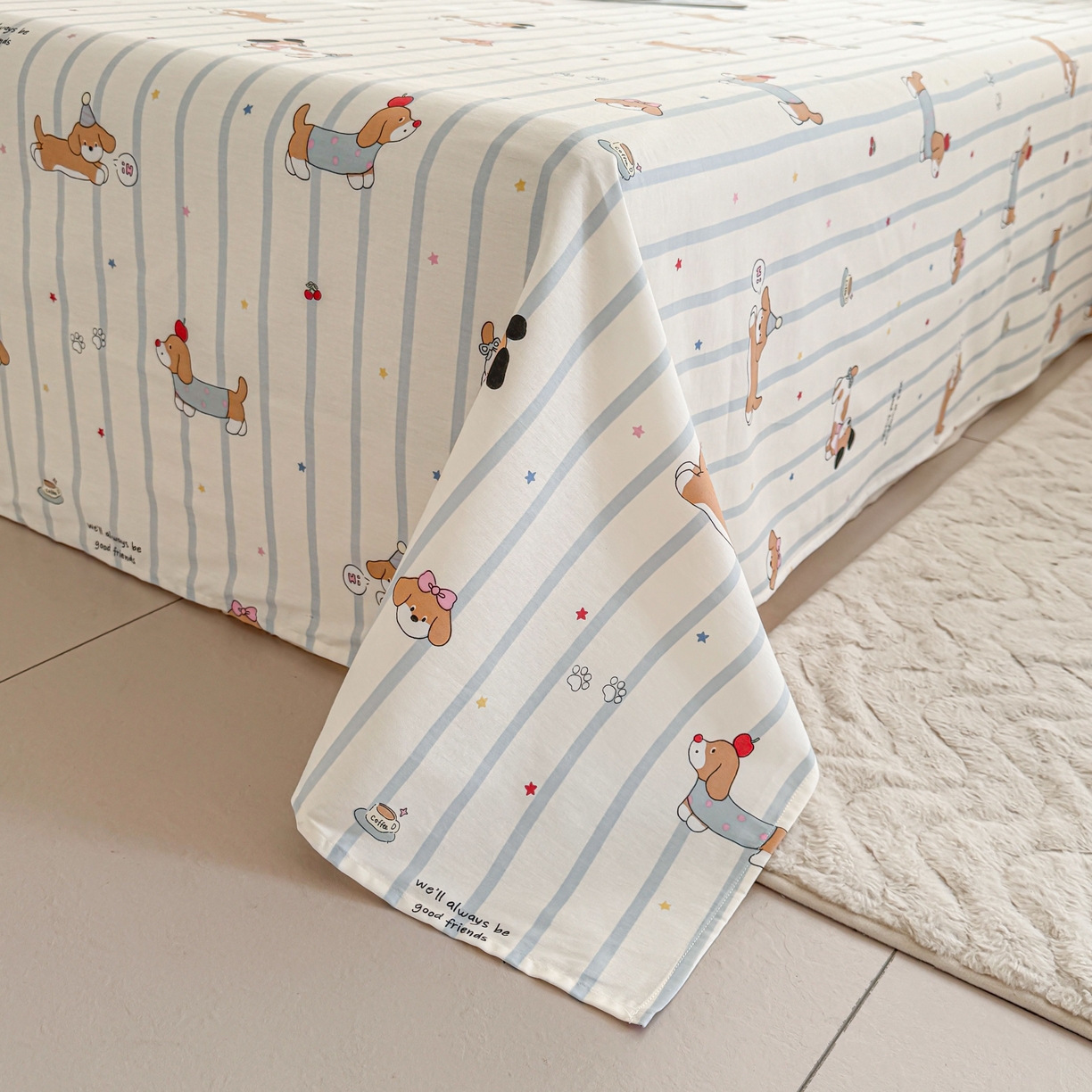 91家纺网 家纺一手货源 找家纺 小蓝孩家纺 2026新款12868全棉印花单床单(联系商家可打折，尺寸可定制) 糖纸童年