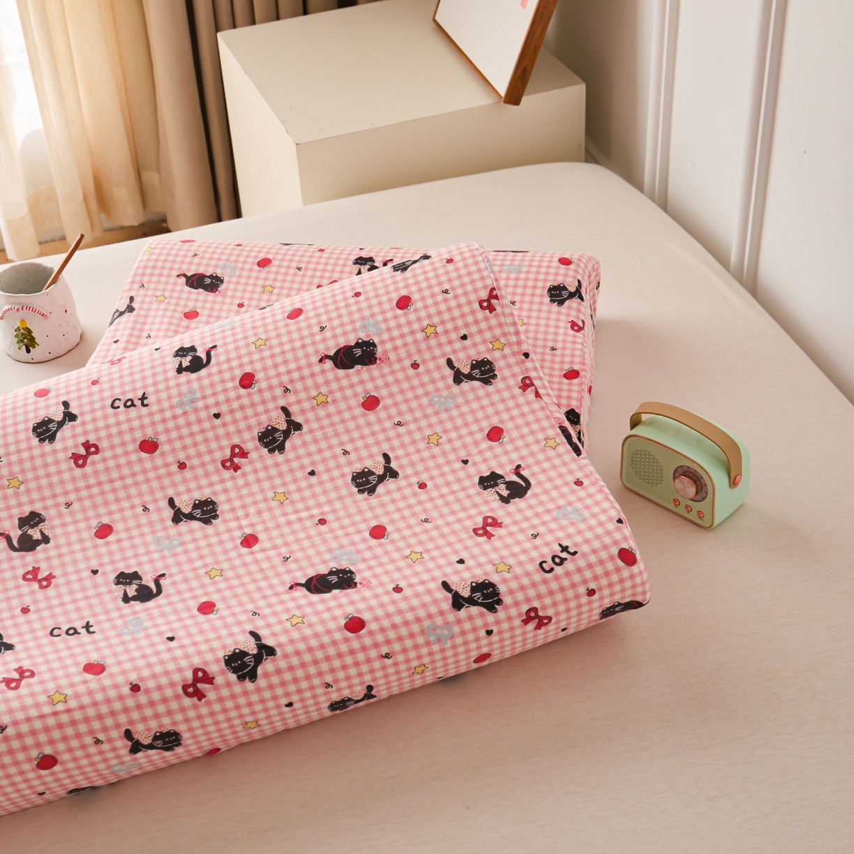 91家纺网 家纺一手货源 找家纺 百寐 2026新款全棉A类双层纱立体乳胶枕套纯棉纱布卡通碎花小清新枕套 立体-红格猫咪