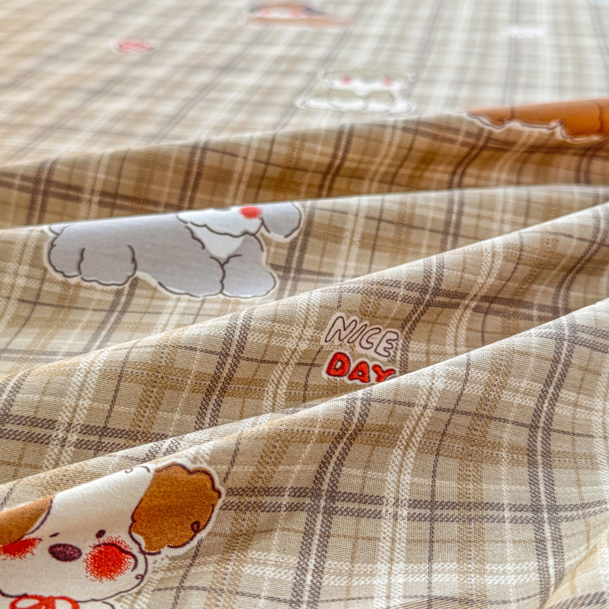 91家纺网 家纺一手货源 找家纺 小蓝孩家纺 2026新款12868全棉印花单床单(联系商家可打折，尺寸可定制) 哈哈狗