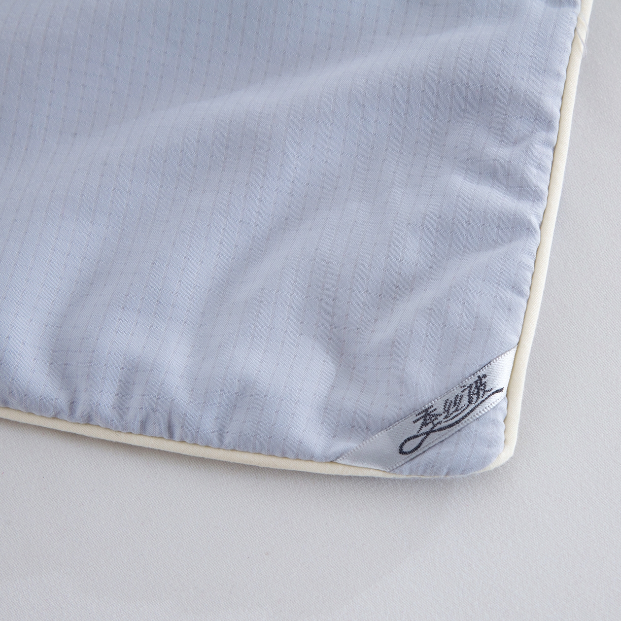 91家纺网 家纺一手货源 找家纺 禹祥家纺 2026新款冰氧桑蚕丝空调被夏凉被学生被蚕蛹蛋白被外贸跨境被子被芯直播爆款 云慕灰