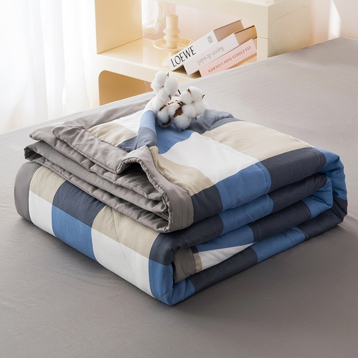 91家纺网 家纺一手货源 找家纺 禹祥家纺 2026新款水洗棉A类100%新疆棉花填充夏被可机洗空调被夏凉被学生被被子被芯 烟灰大格