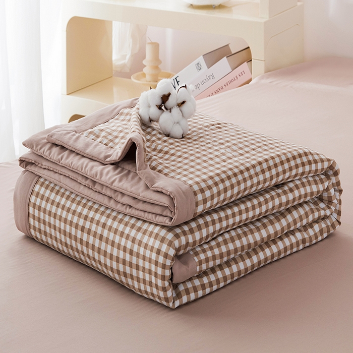 91家纺网 家纺一手货源 找家纺 禹祥家纺 2026新款水洗棉A类100%新疆棉花填充夏被可机洗空调被夏凉被学生被被子被芯 浅米小格